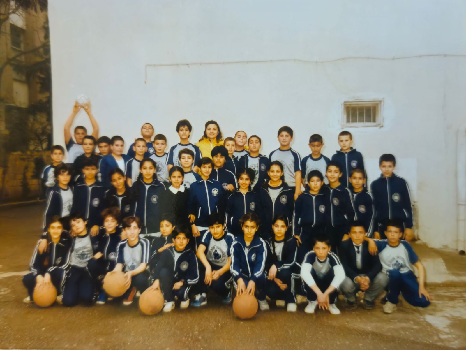 Okul yıllarından toplu fotoğraf
